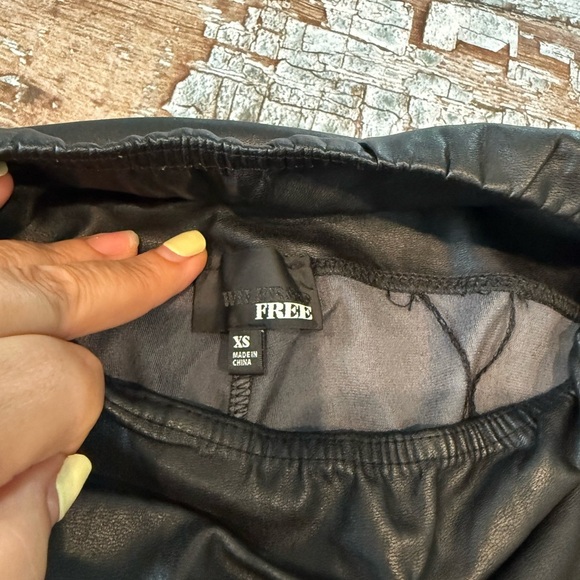 Wilfred Free Black Faux Leather Pants - Picture 3 of 3